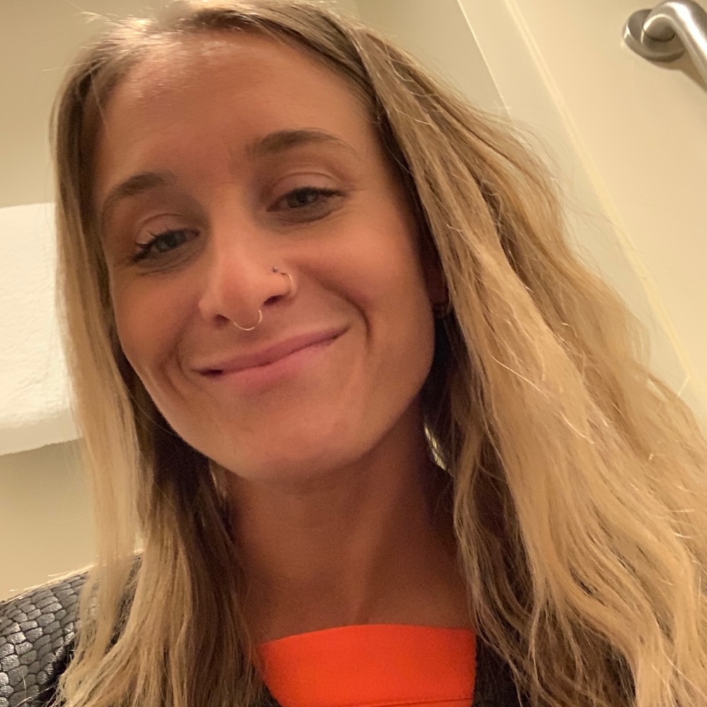 Meet your Posher, Carly